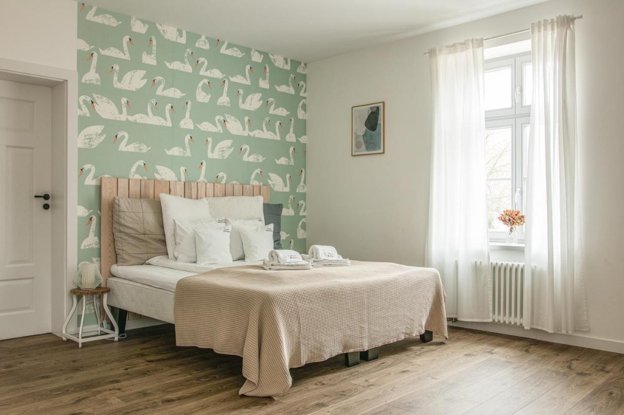 Palac I Folwark Brzeznica Brzeznica  Exteriér fotografie