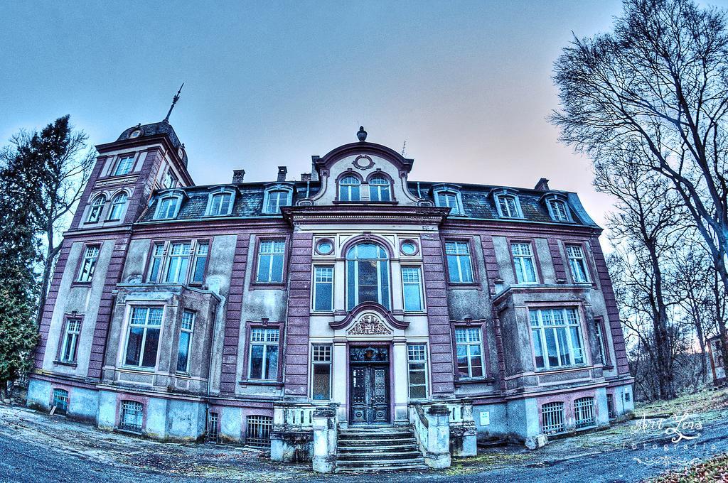 Palac I Folwark Brzeznica Brzeznica  Exteriér fotografie